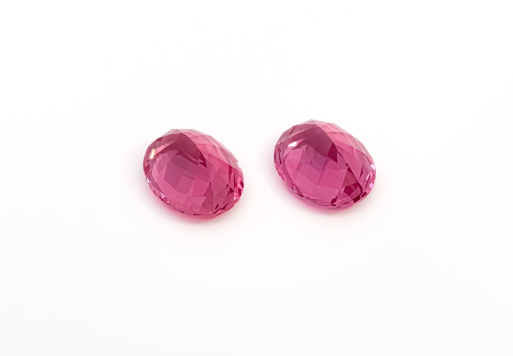 hot pink spinel 3,50ct/2