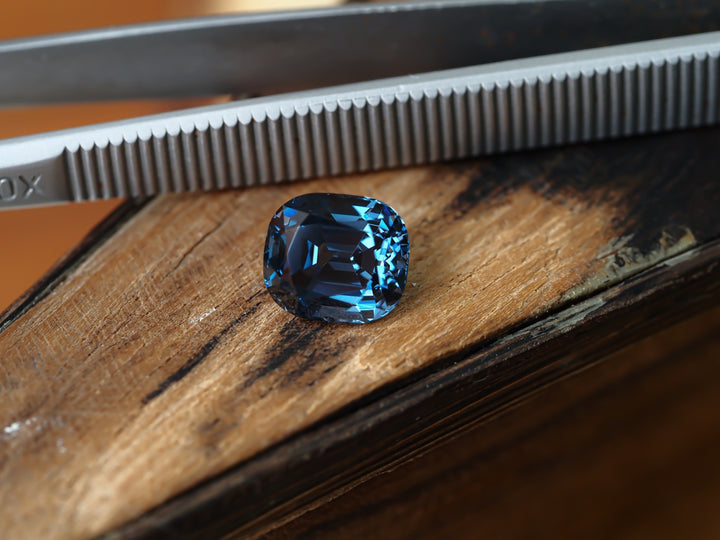 Blue Spinel 4.87 CT