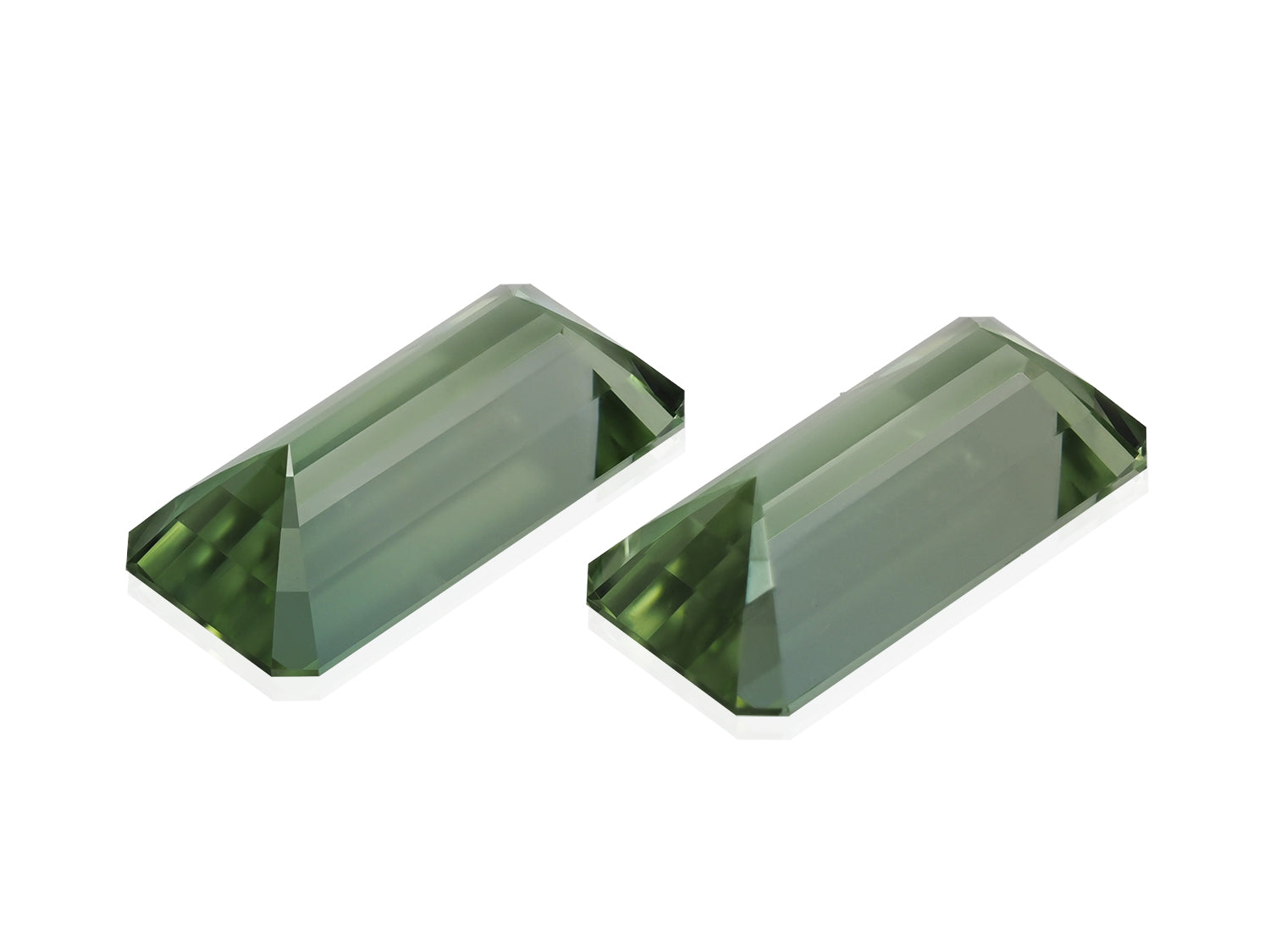 Green Tourmaline 12.98 CT / 2