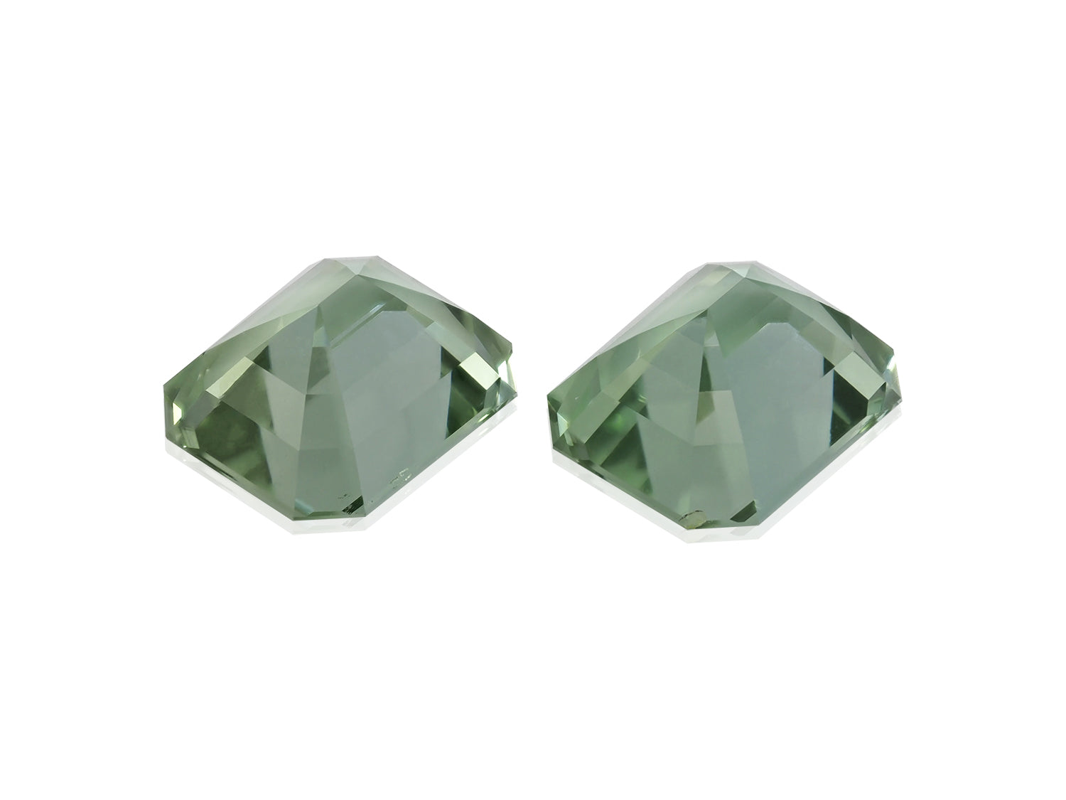 Green Tourmaline 8.71 CT / 2