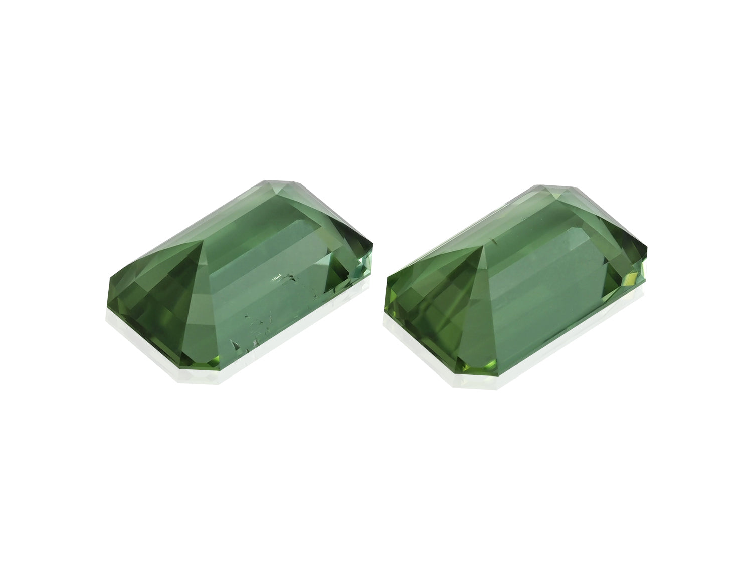 Green Tourmaline 7.33 CT / 2