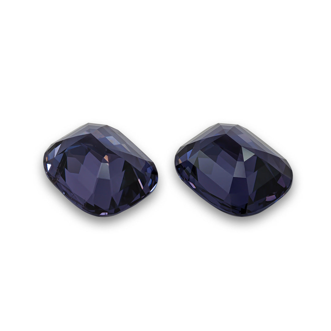 Blue Spinel 14.10 CT / 2