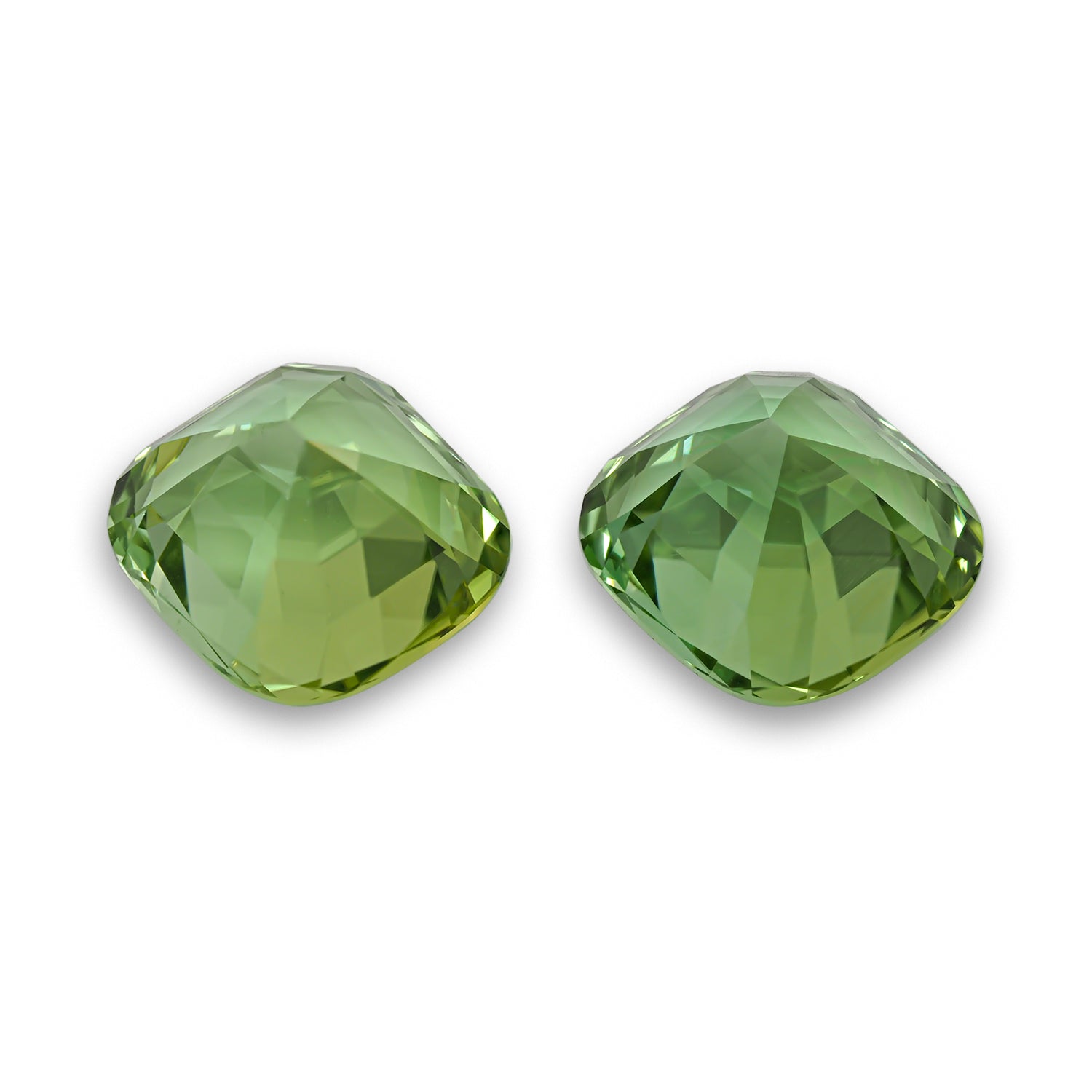 Green Tourmaline 10.85 CT / 2