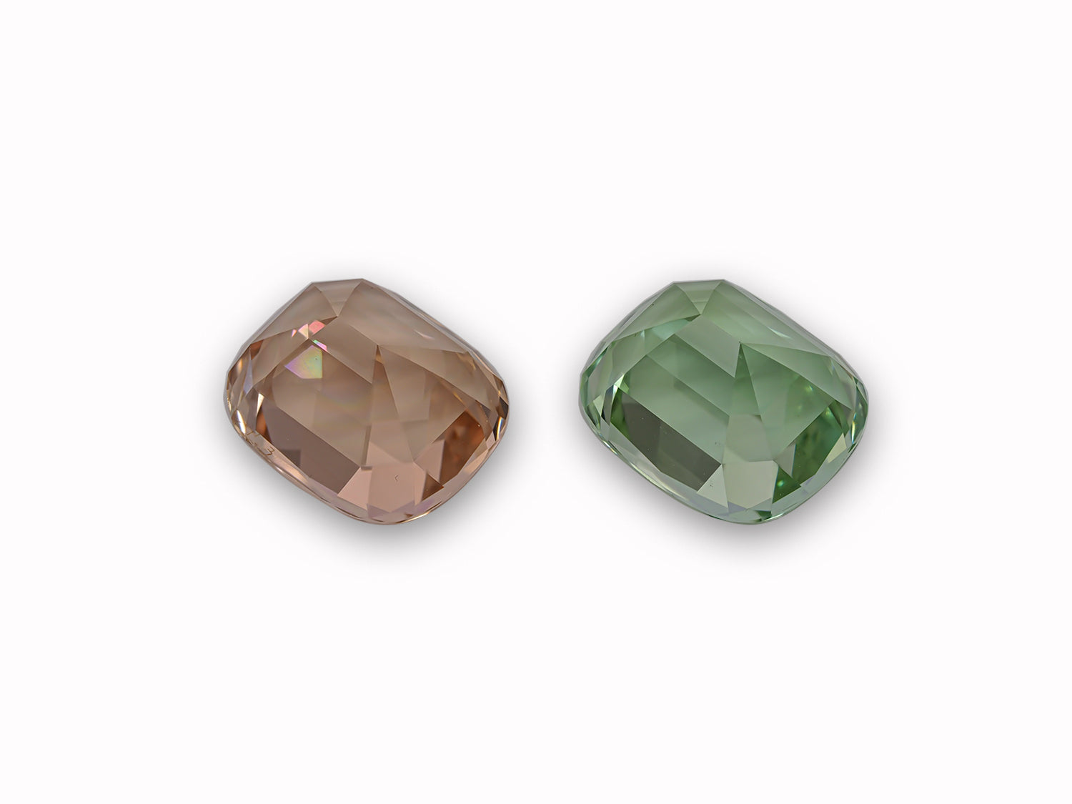 Tourmaline 7.42 CT / 2