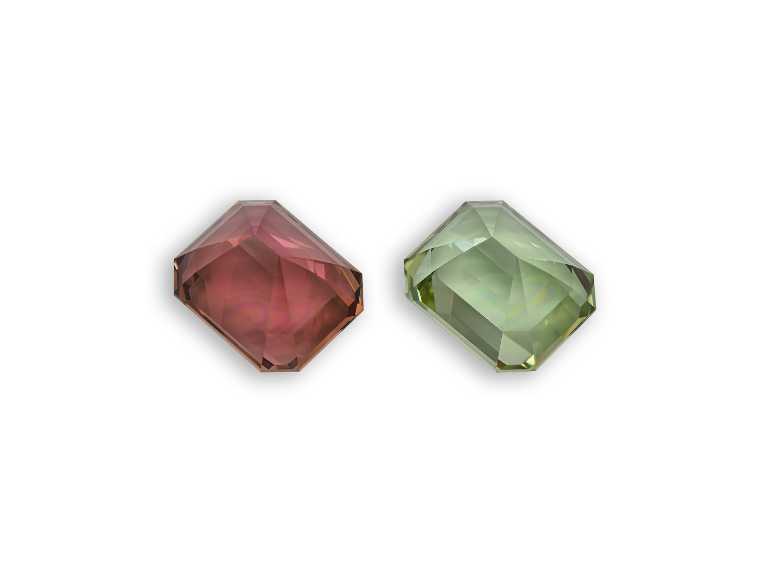 Tourmaline 27.98 CT / 2