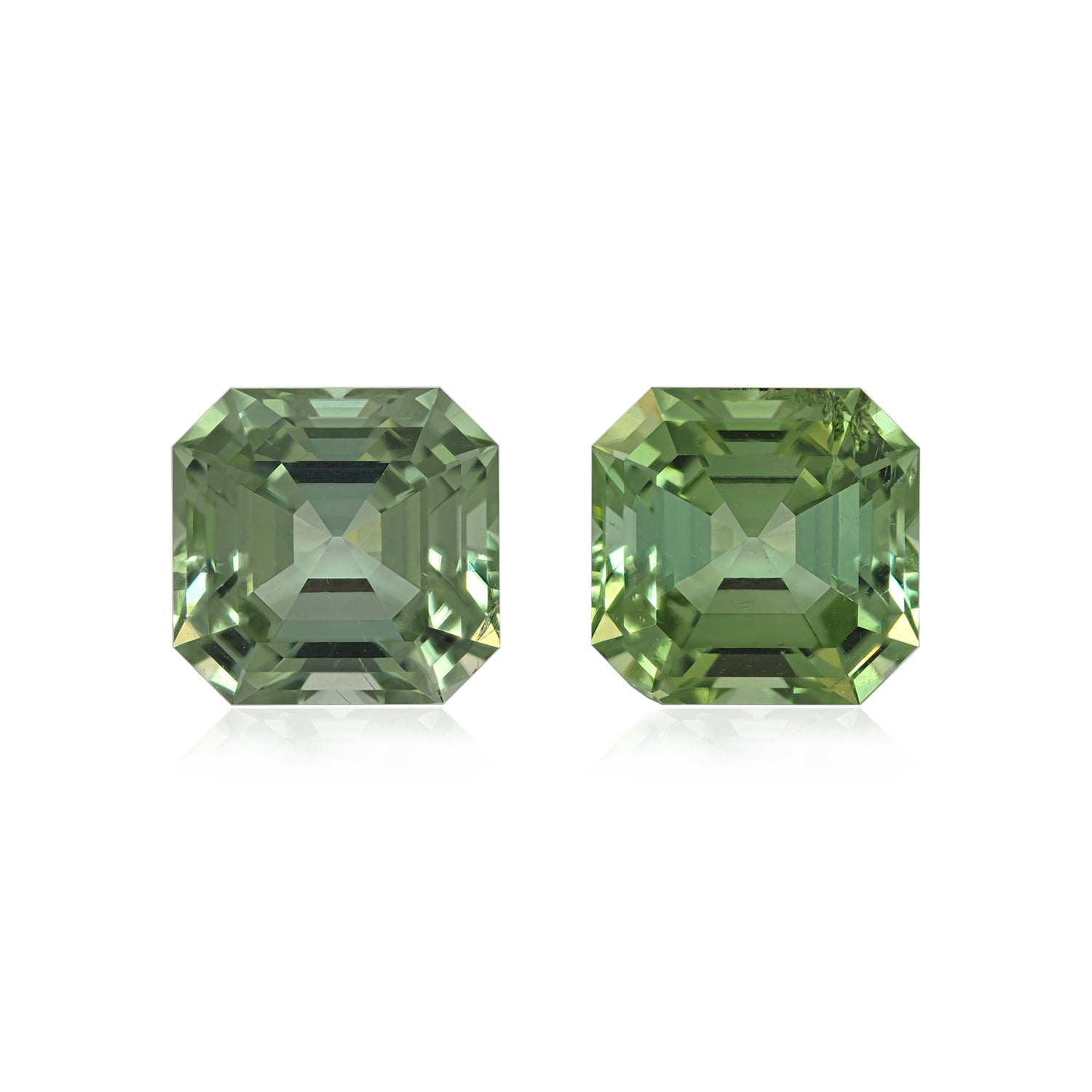 Tourmaline 6.77 CT / 2